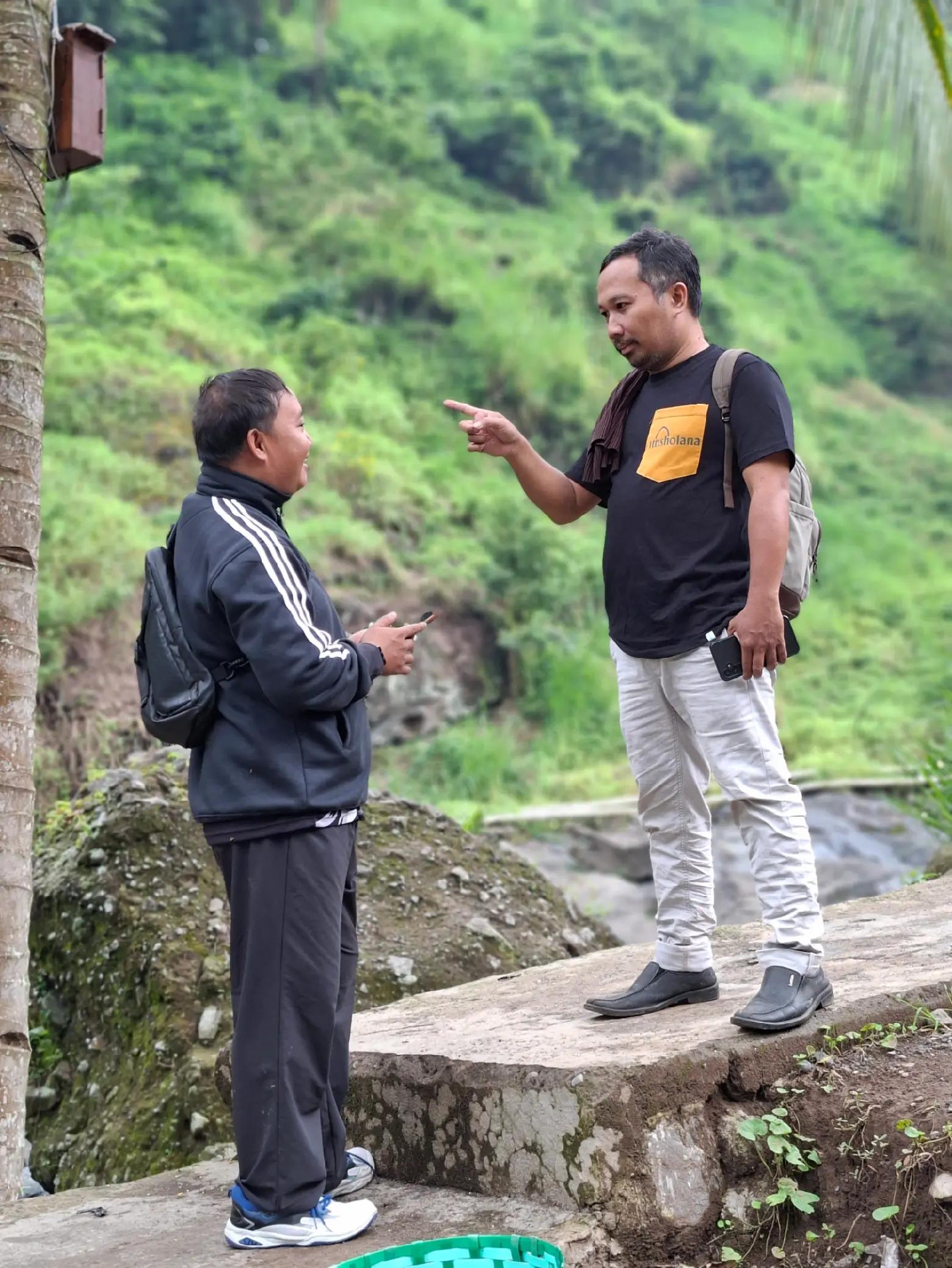 @Santri "Surti" {$$}