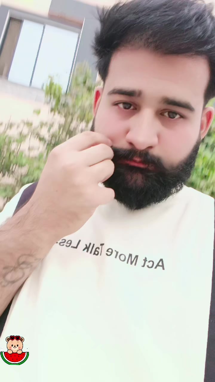 @Ali ButT😈
