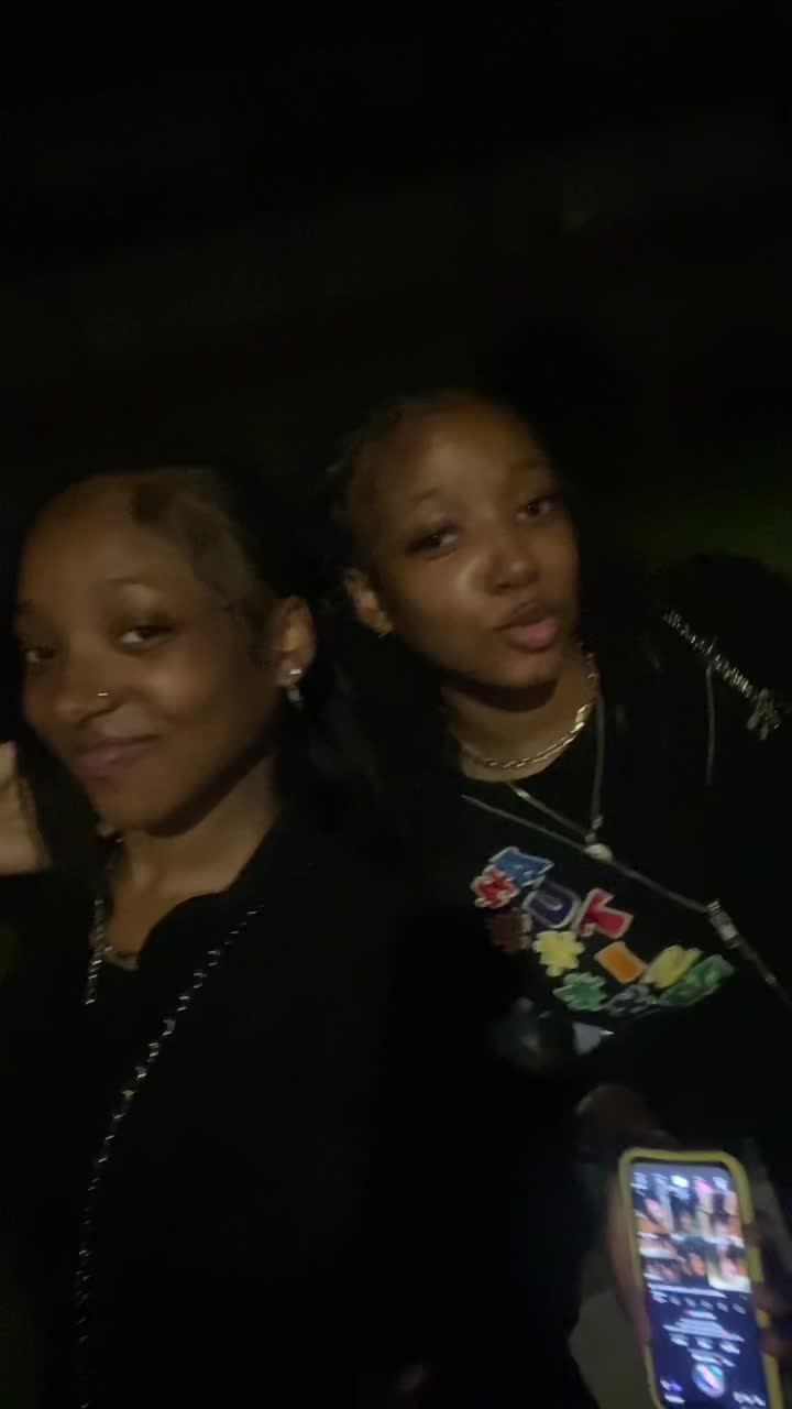 @itsDreyaaboo