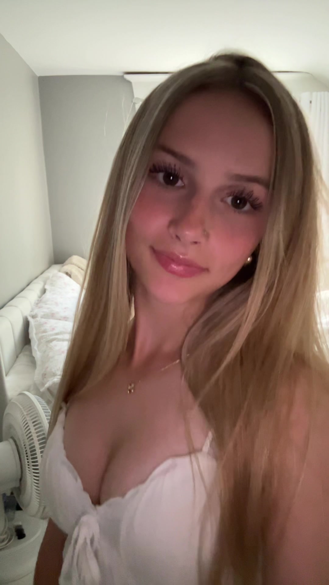@𝑀𝑎𝑑𝑑𝑦 𝑀𝑎𝑟𝑖𝑒