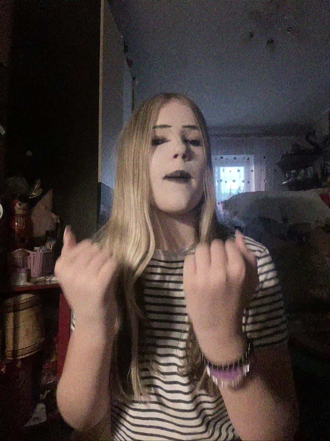 @julii.ssqww