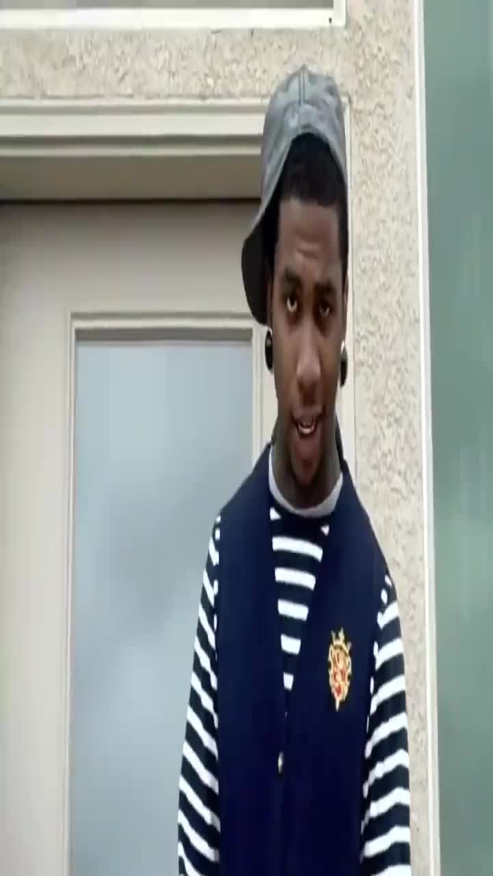 @★