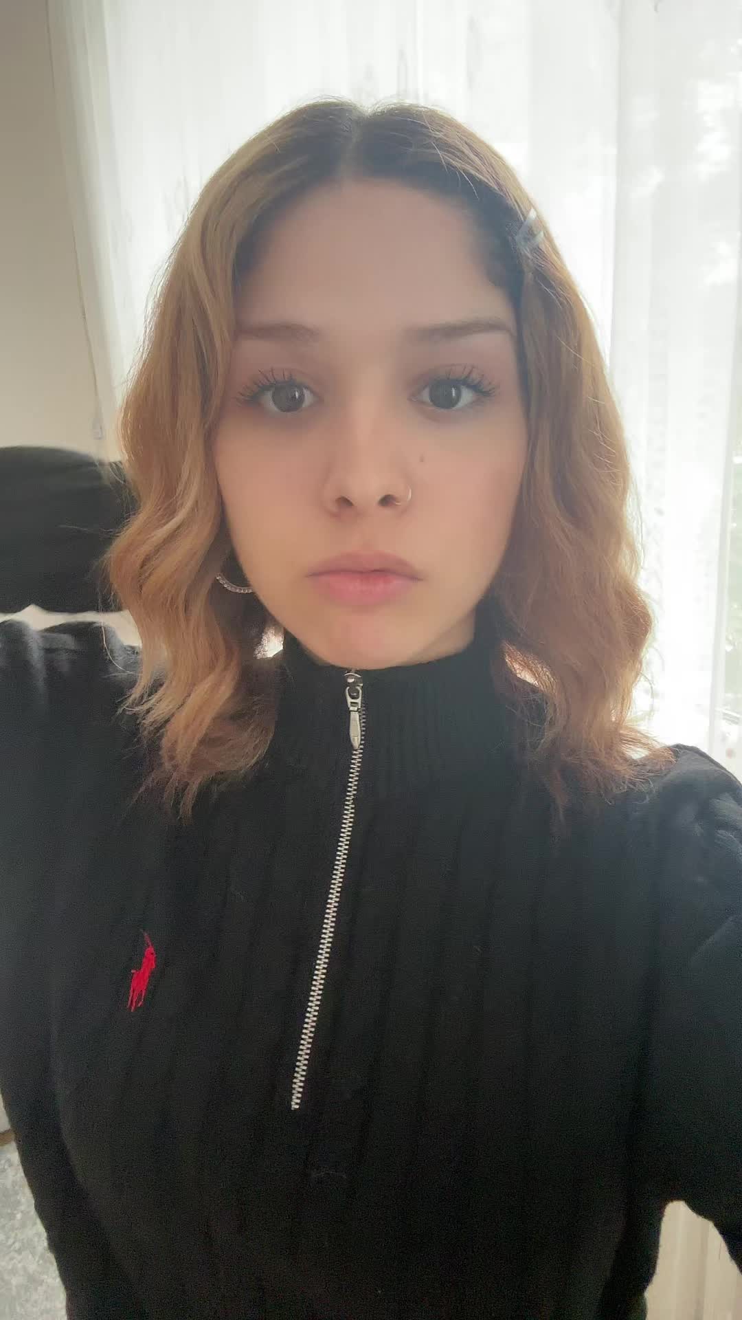 @elisa naz