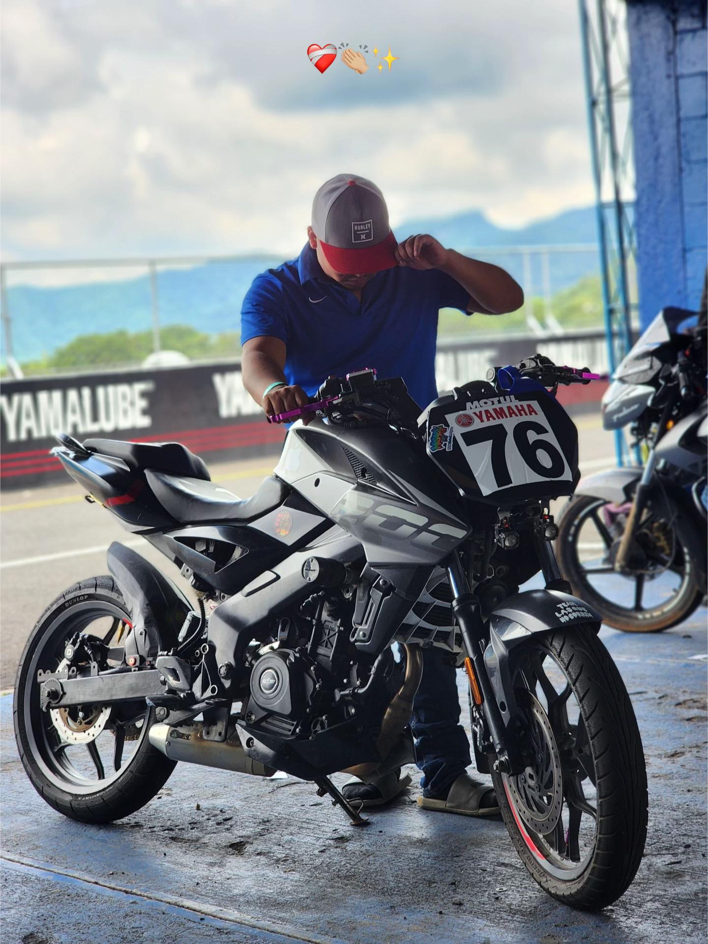 @LA ABEJA 🐝 🏁