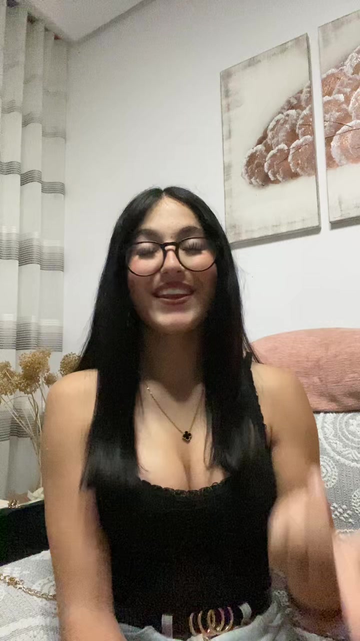 @𝐈 🤸🏽&zwj;♂️