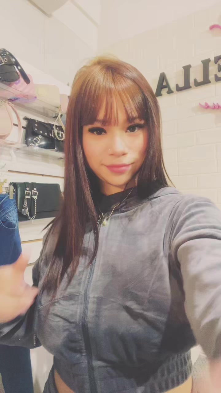 @𝑨𝒏𝒕𝒐𝒏𝒆𝒍𝒍𝒂