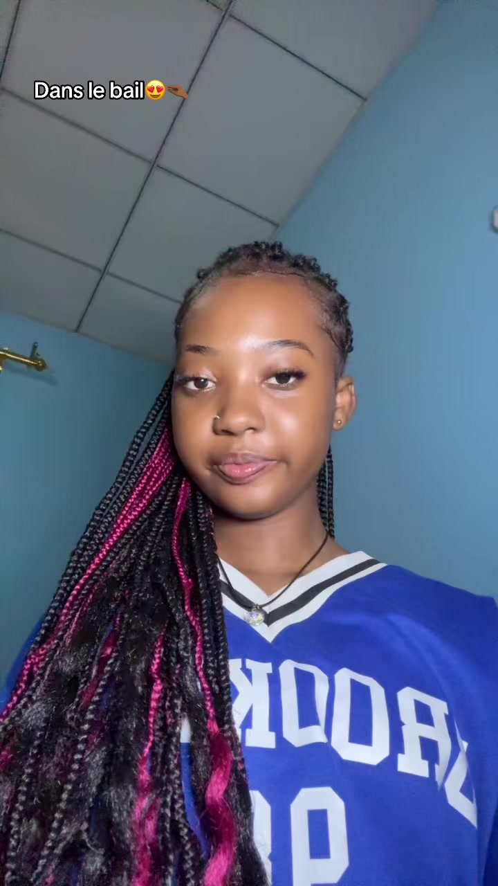 @𝐔𝐫_𝐟𝐚𝐯_𝐛𝐚𝐝𝐝𝐢𝐞🚫🫦🥀