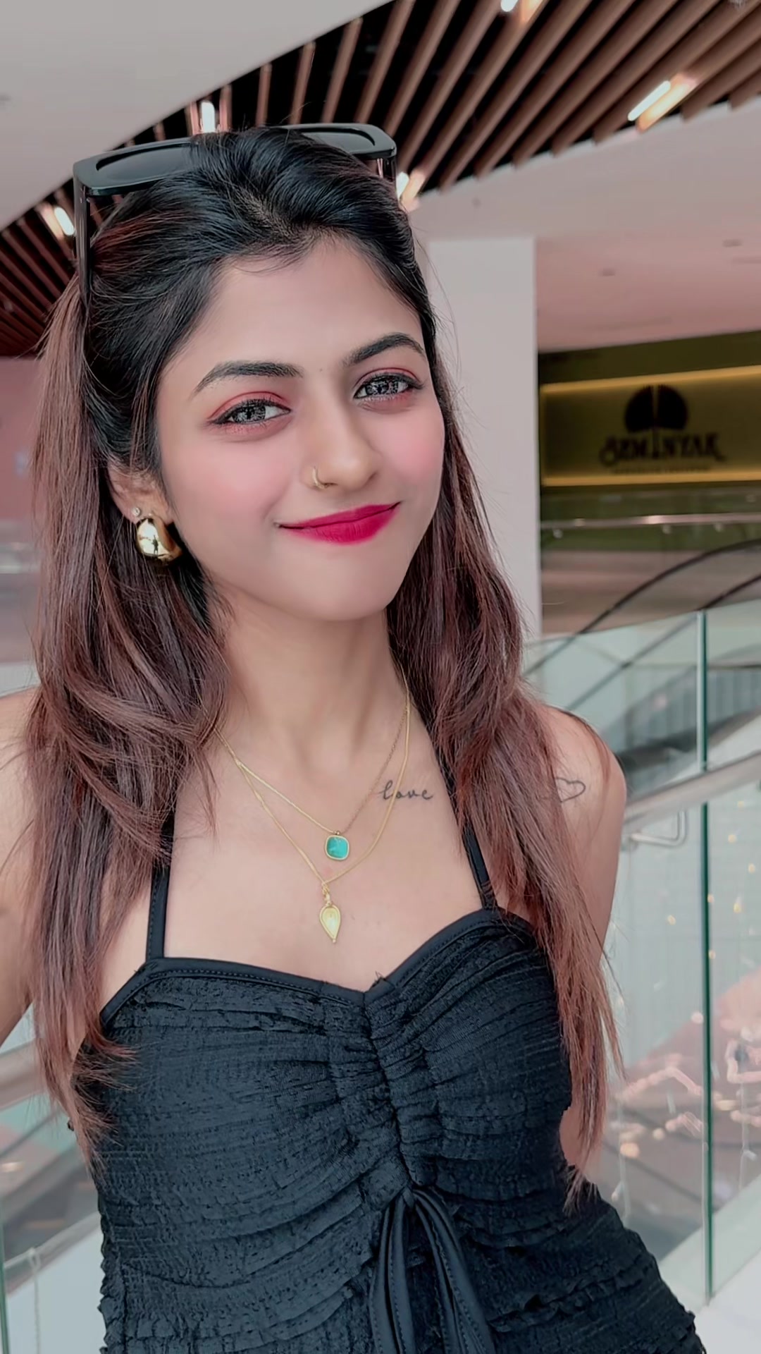 @𝐉 𝐇 𝐎 𝐓 𝐇 𝐈 👀