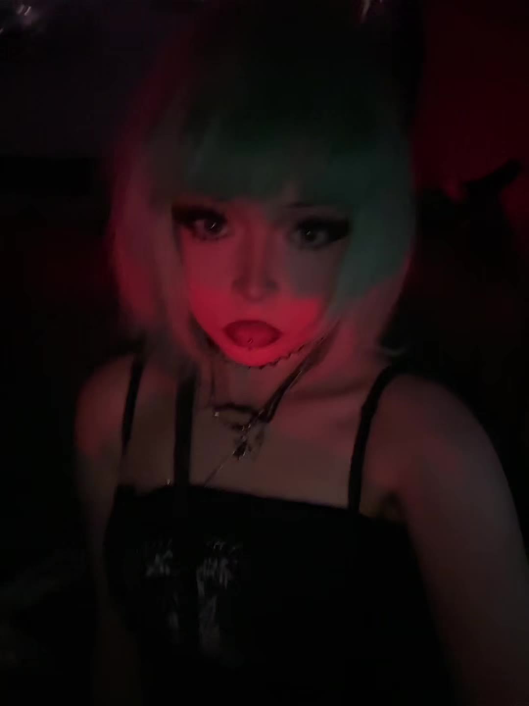 @Ussnsnd