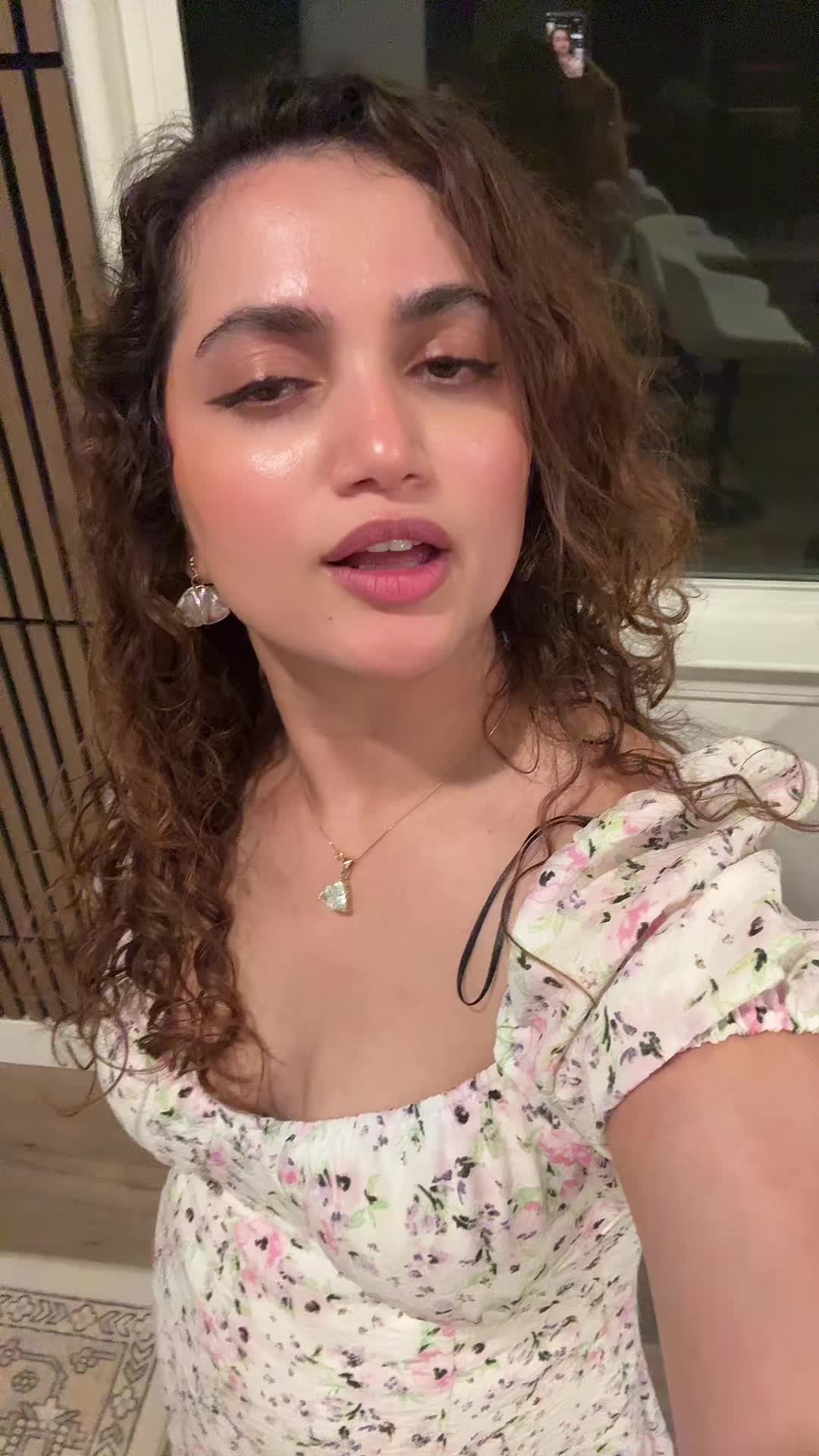 @Monii💫