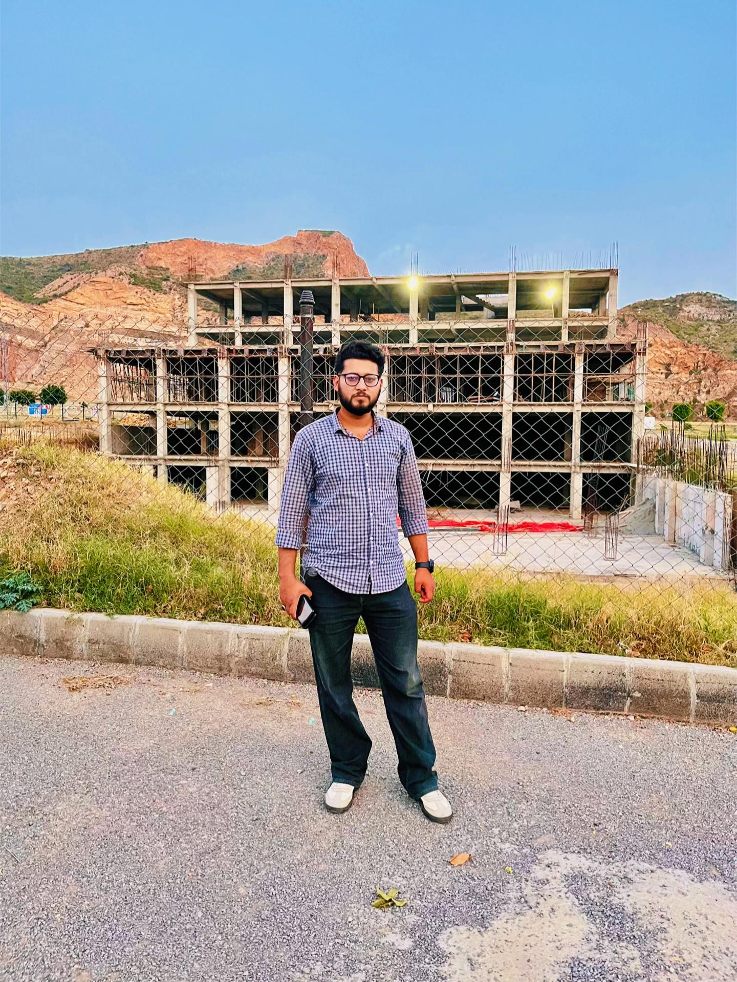 @𝙎𝙝𝙖𝙝𝙯𝙖𝙞𝙗_𝙈𝙪𝙜𝙝𝙖𝙡