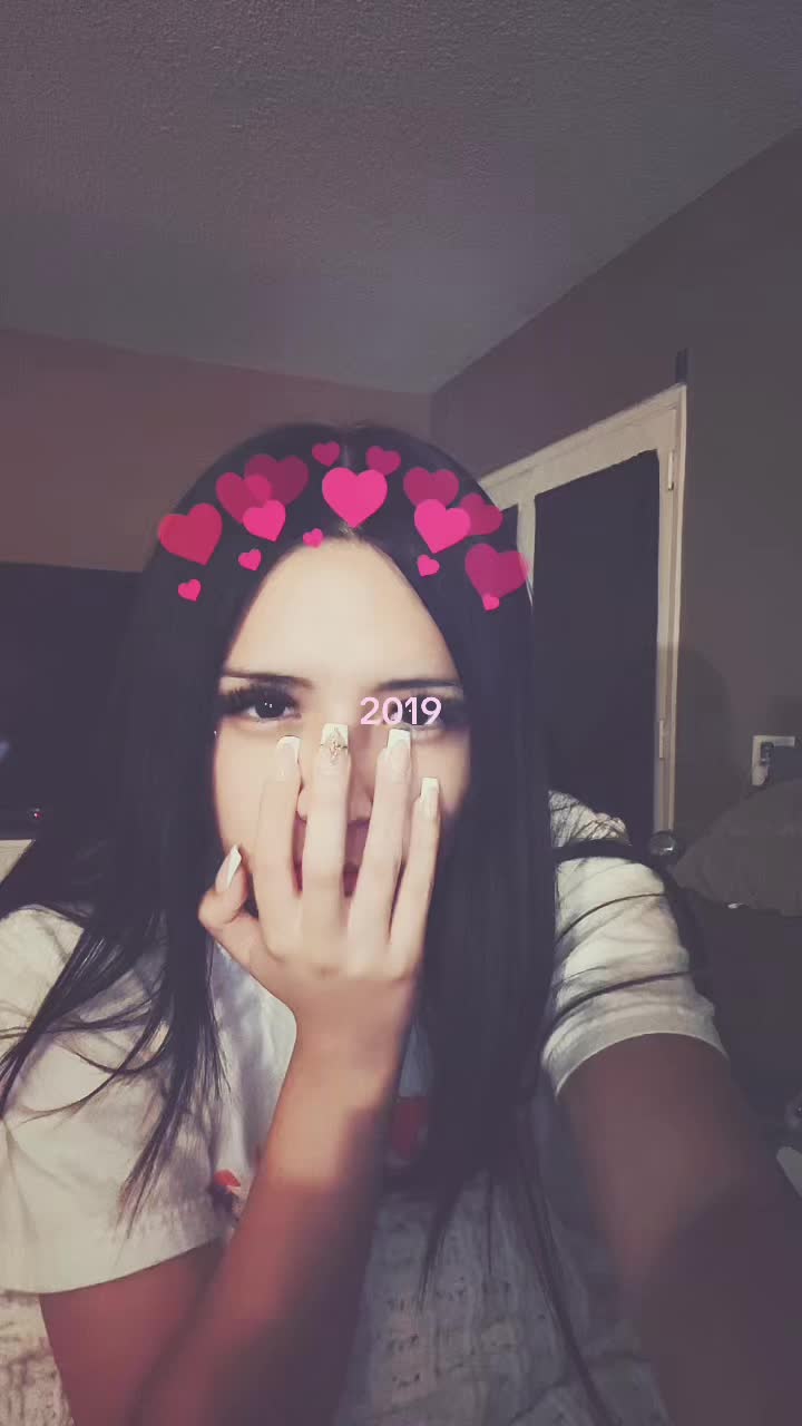@𖣂