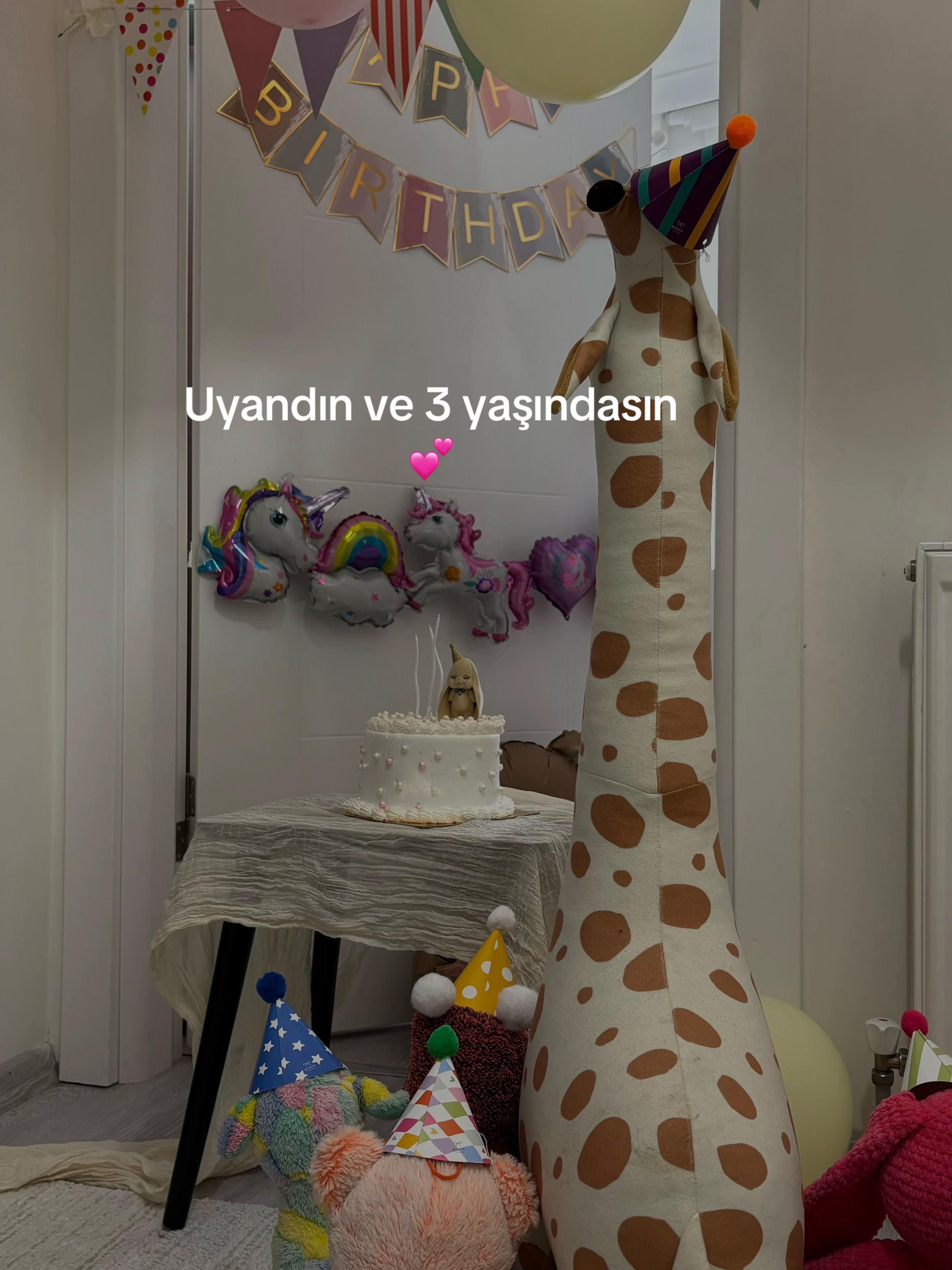 @GozdeBurak