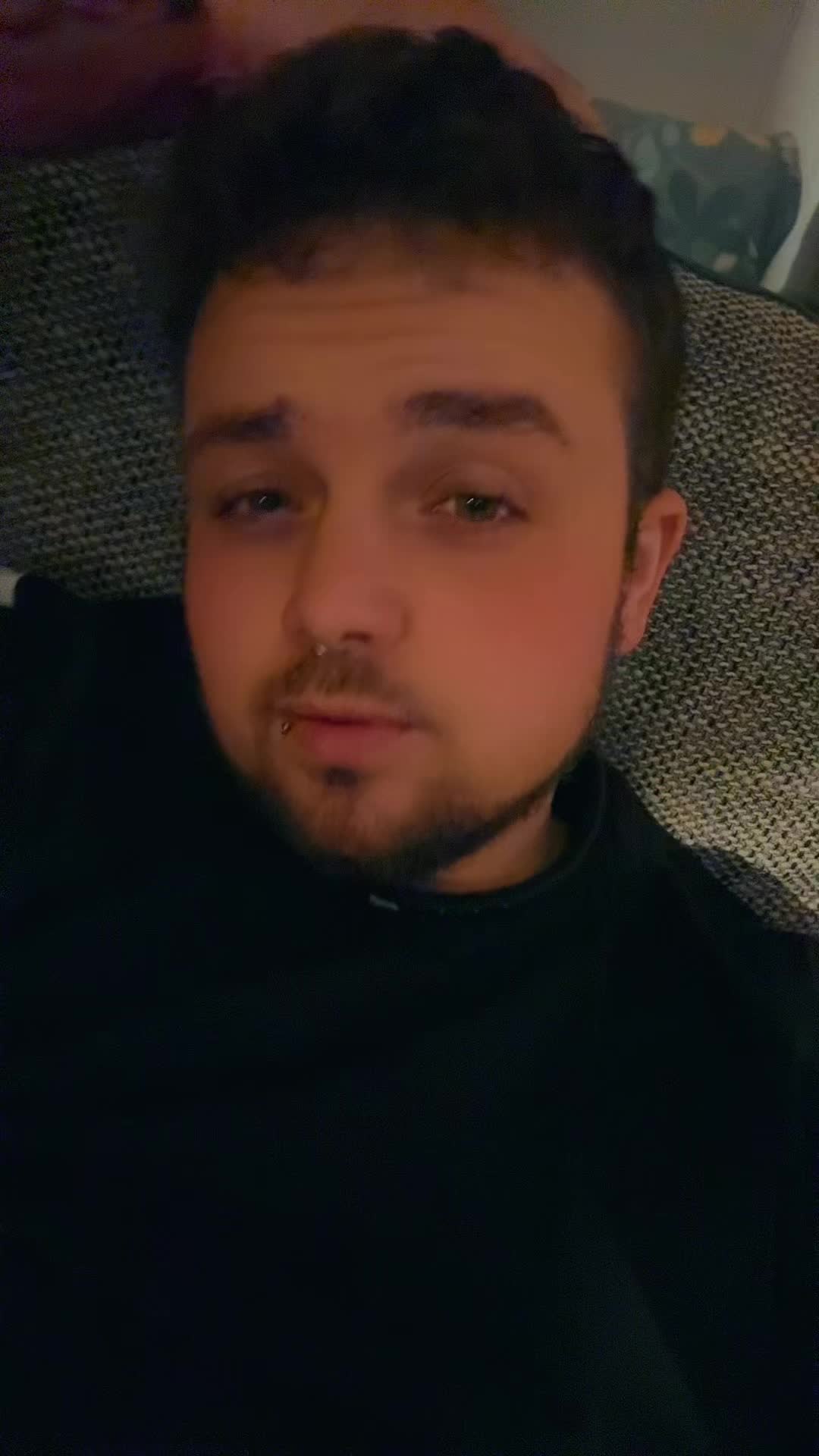@Raphi98