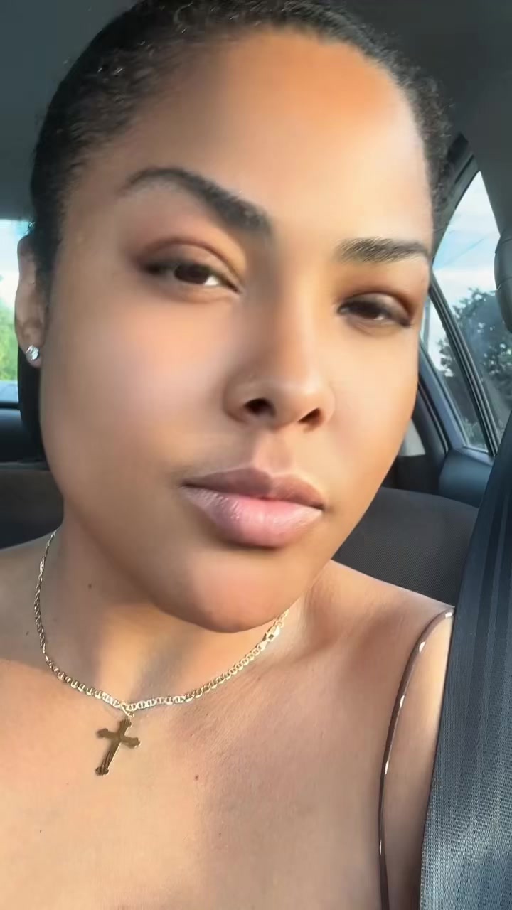 @QueenD🇩🇴🇨🇦👸🏽🙌🏽