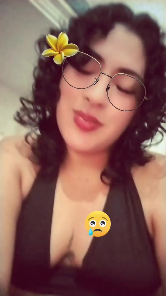 @lizzi alvarado