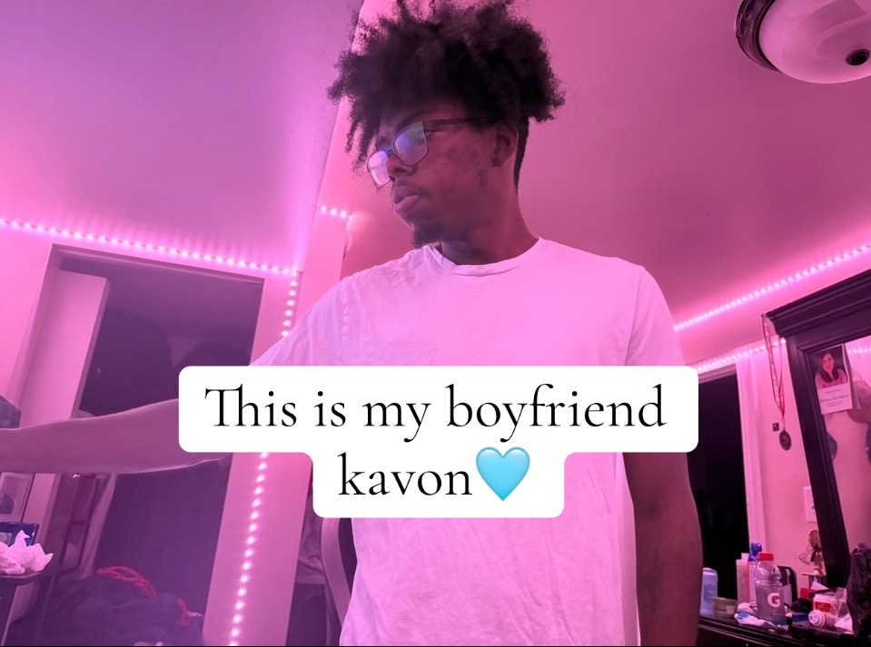 @LIVIN🪐💫