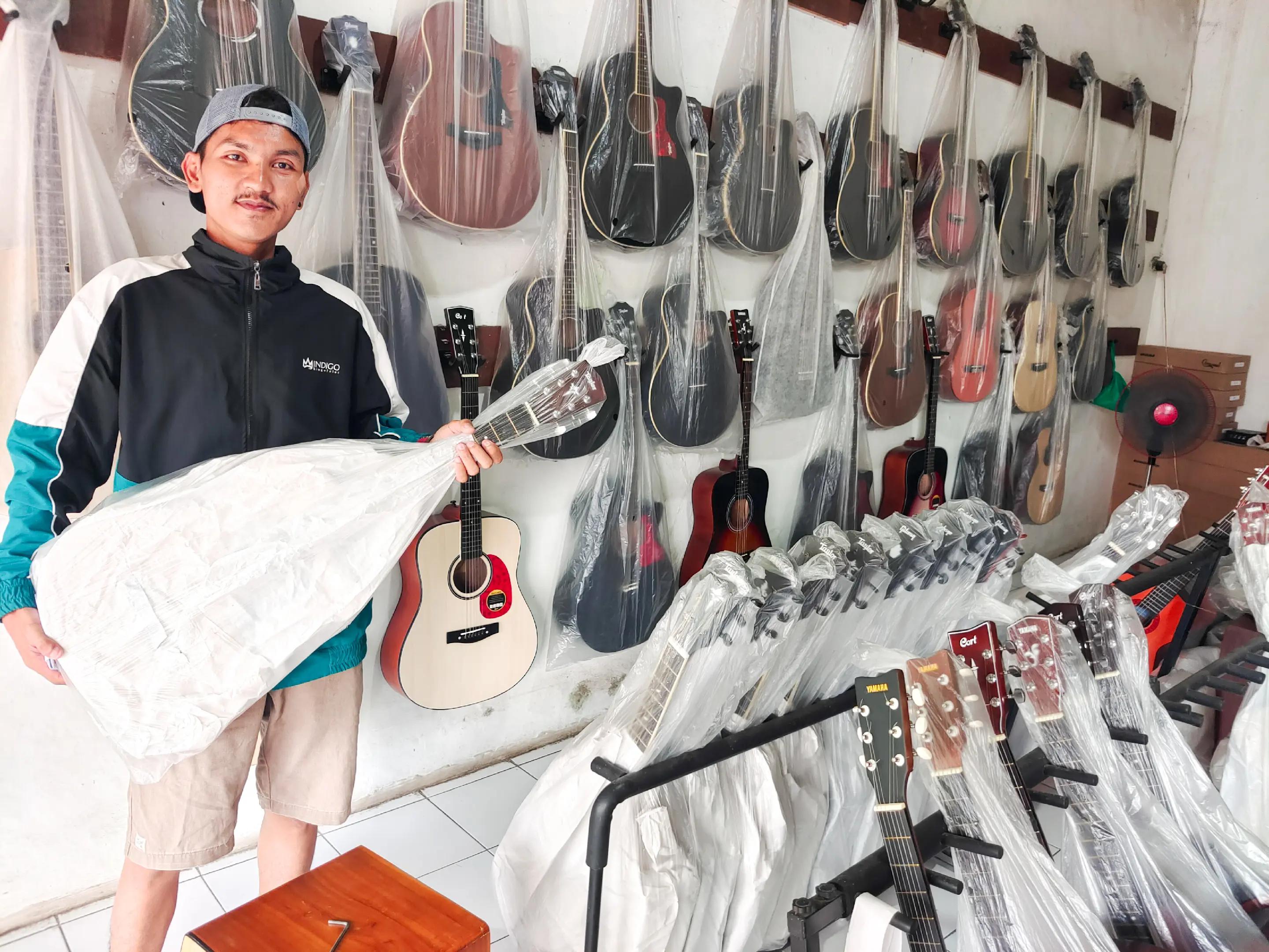@Hanung Gitar Purwakarta