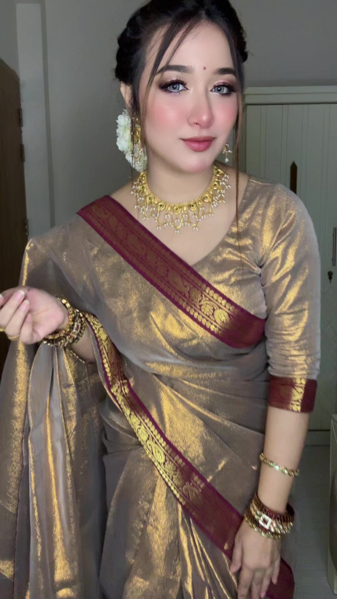 @Makeup Mystery By Mahi