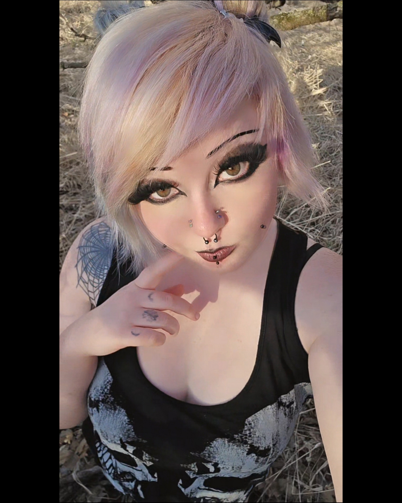 @Graveyardbabe1031