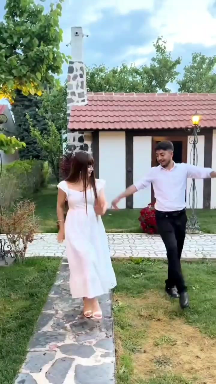 @❤𝓕𝓾𝓻𝓷𝓲𝓪 𝓕𝓪𝓶𝓲𝓵𝔂❤