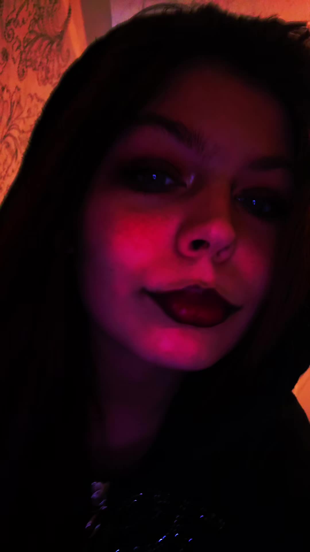 @Zezi the emo clown 🖤🤡😝