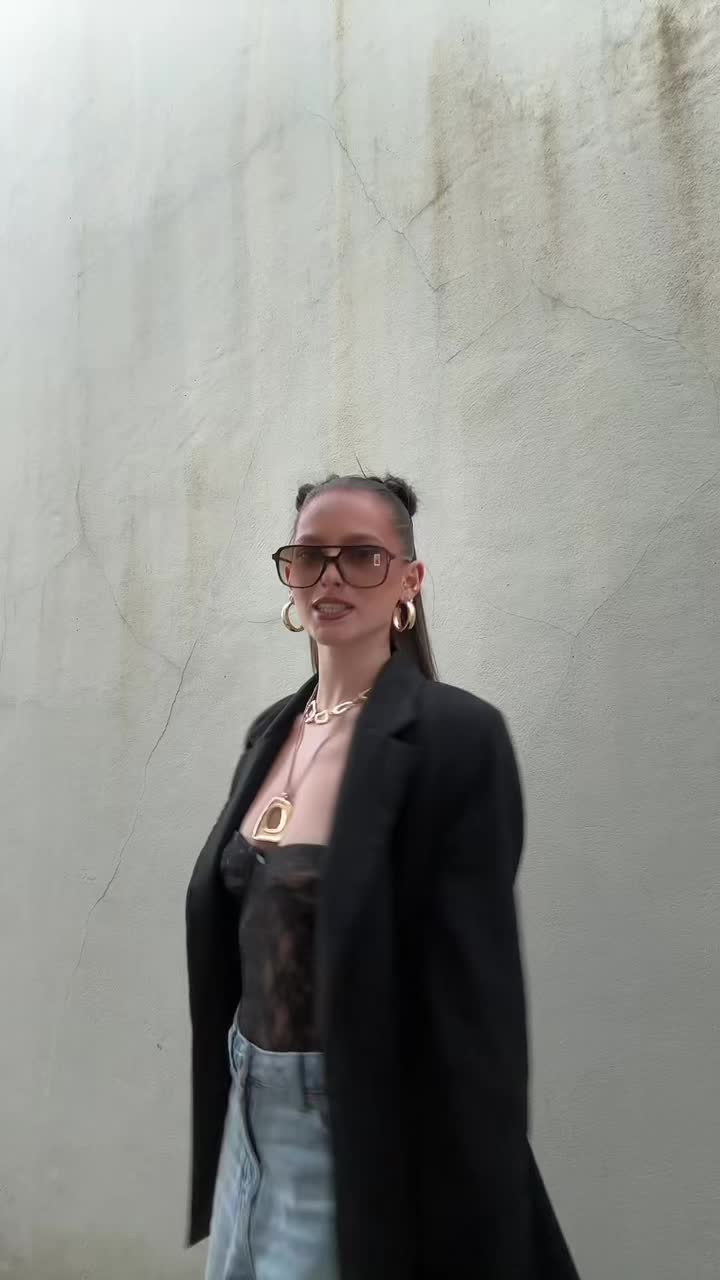 @ana&euml;lle