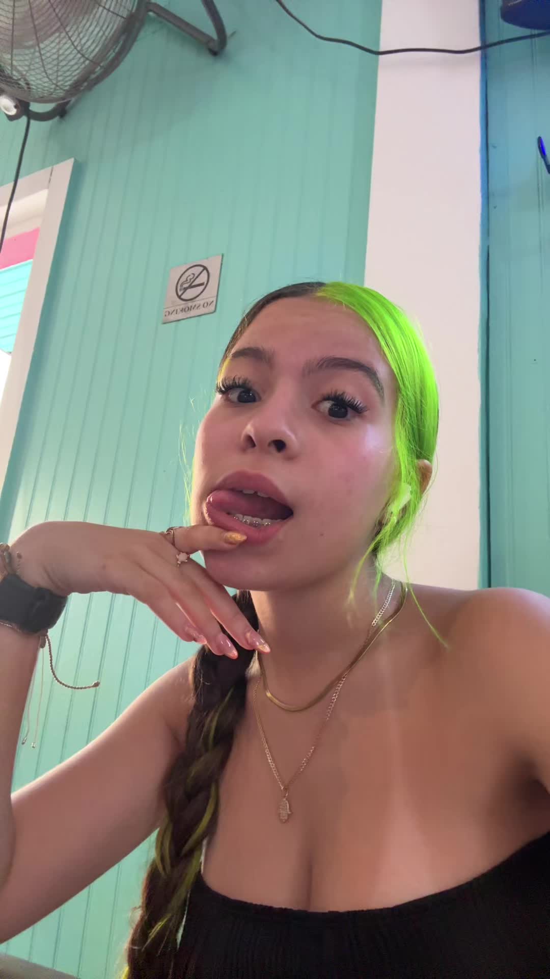 @𝐲𝐞𝐲𝐢𝐢<𝟑