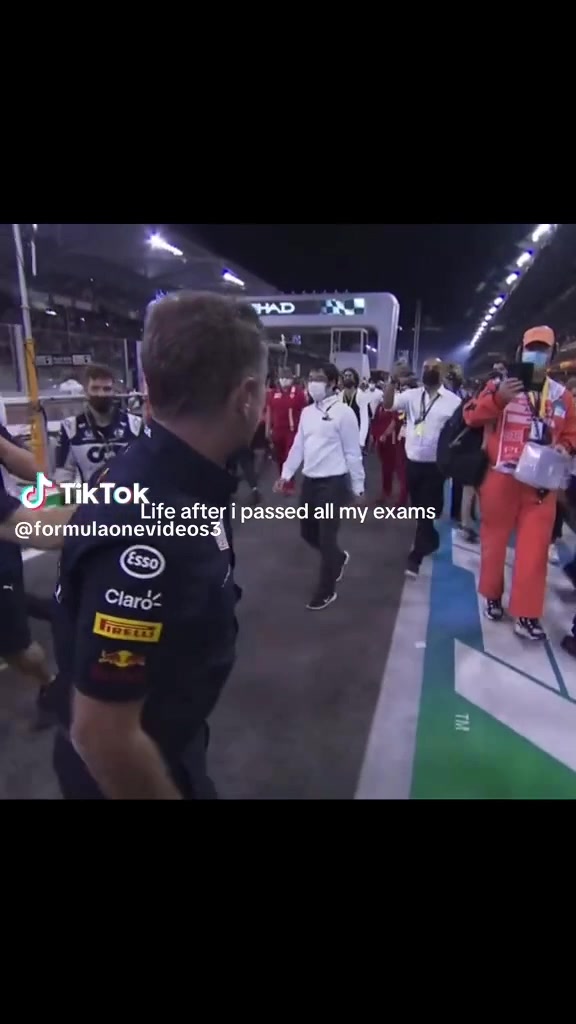 @F1.