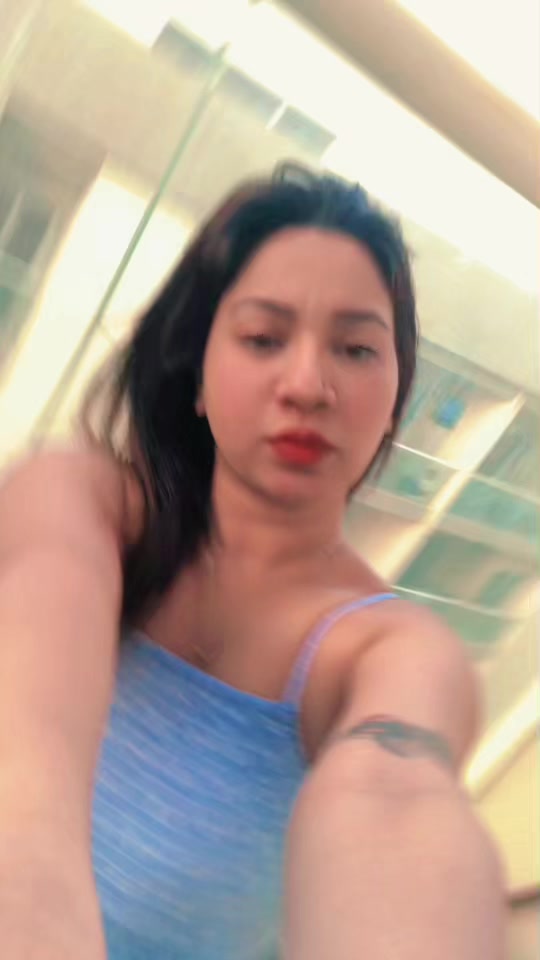 @Angry girl😈 🇦🇪🇱🇰💋