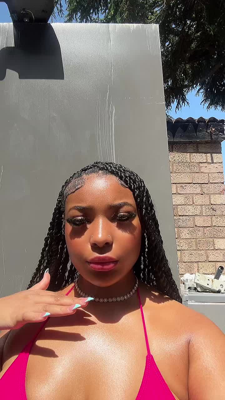 @raerae