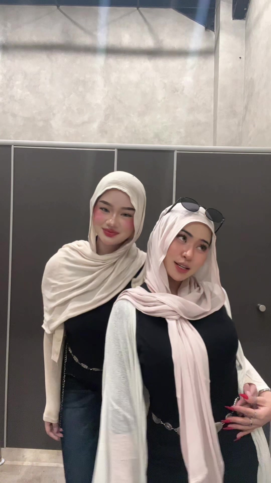 @𝓝anas 𝓐sem.