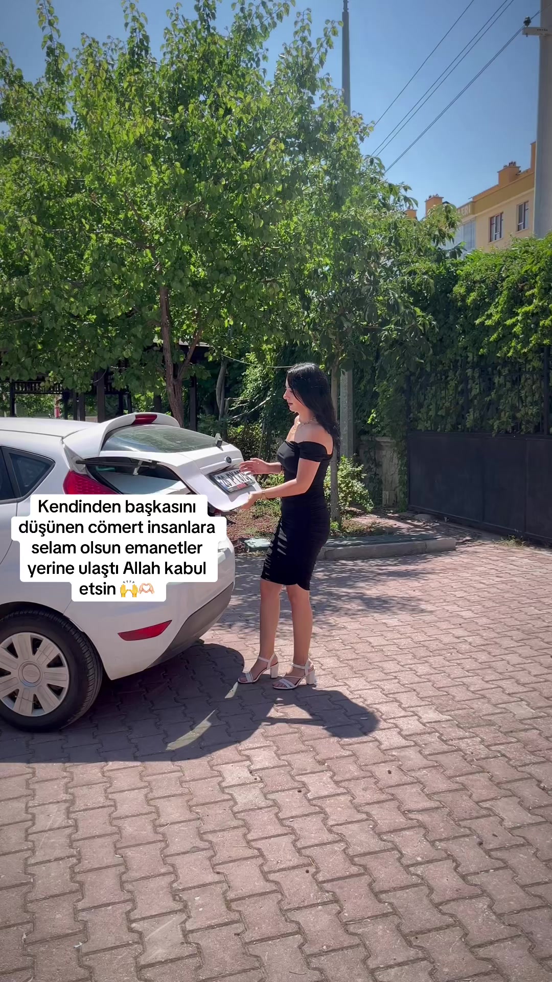 @B&ouml;rekci Kız