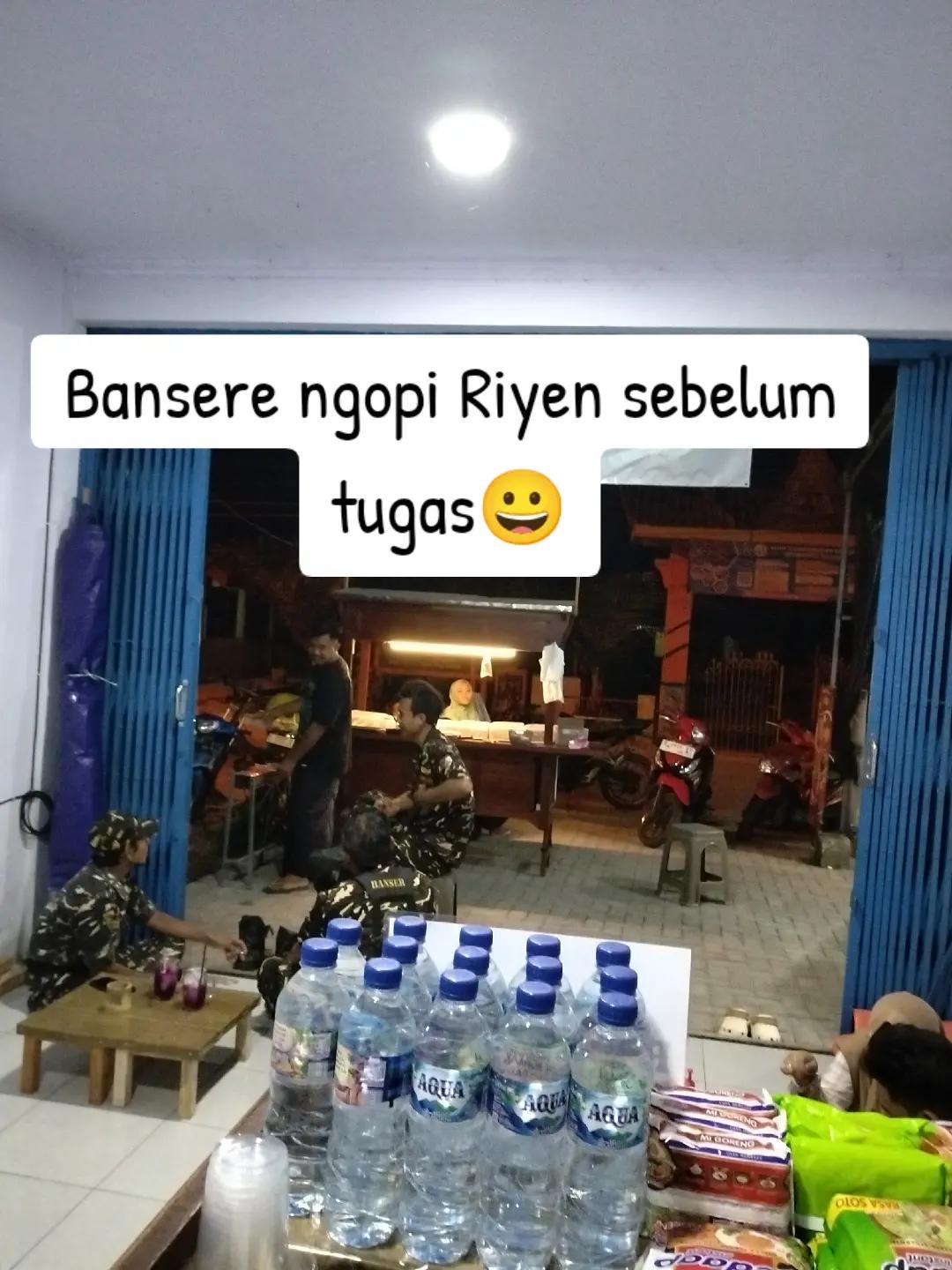 @Warkop angkringan mbak emi