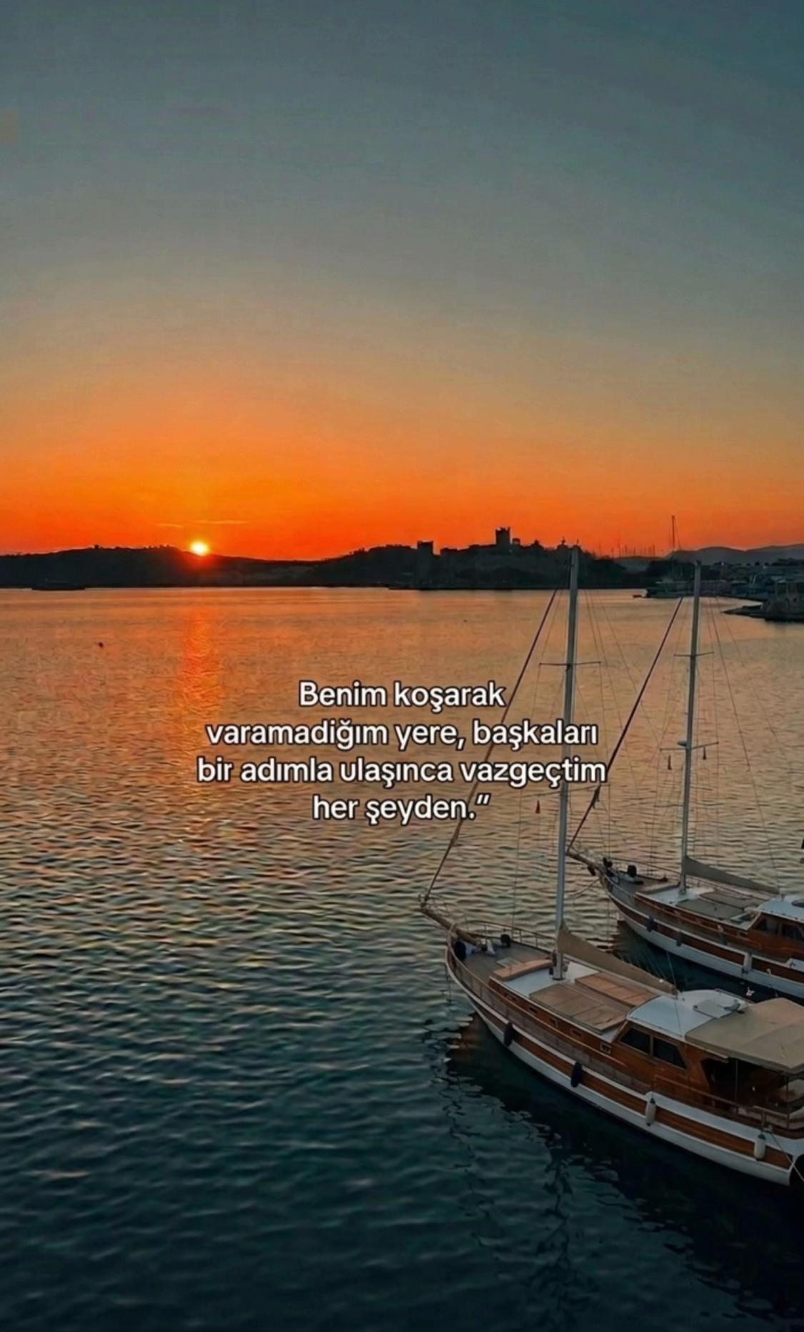 @Ꮆᗴᑕᗴᗰ ✰