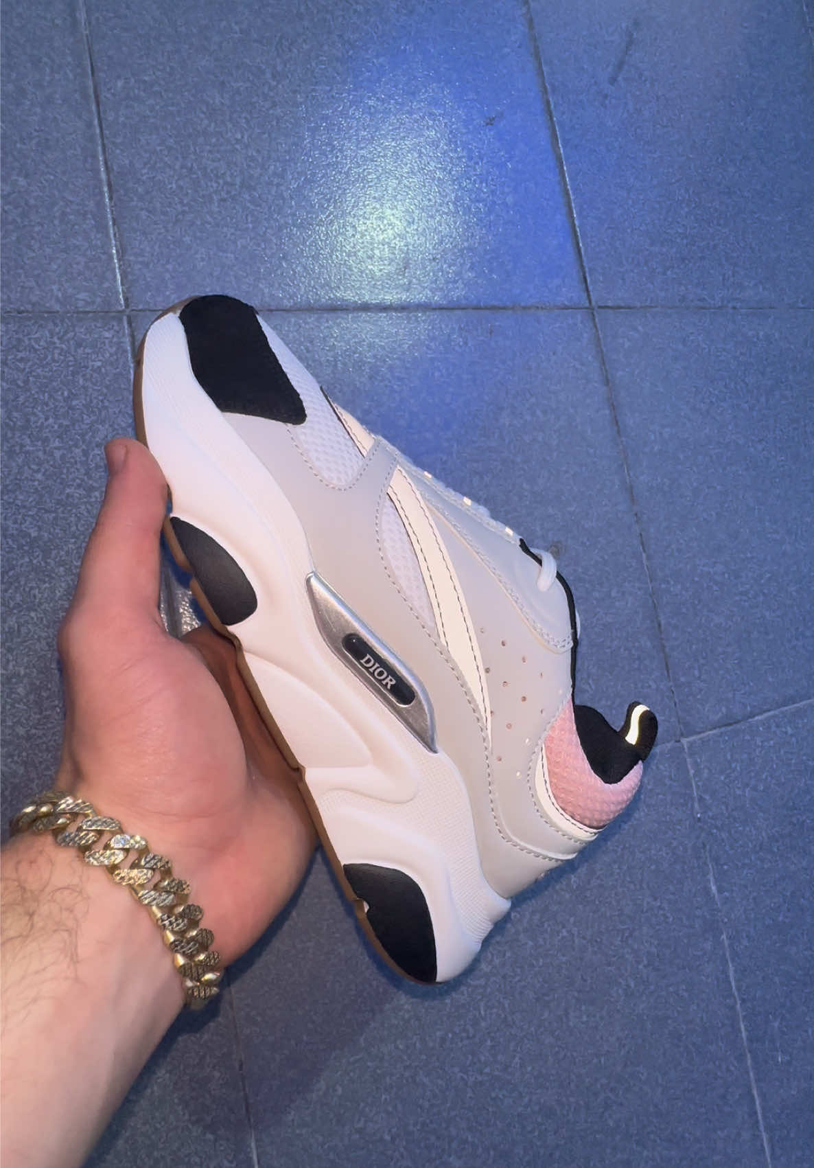@erkicks.al
