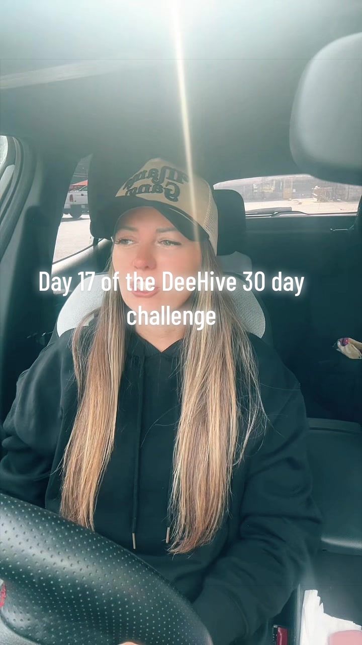 @DeeHive🖤| Relatable Lifestyle