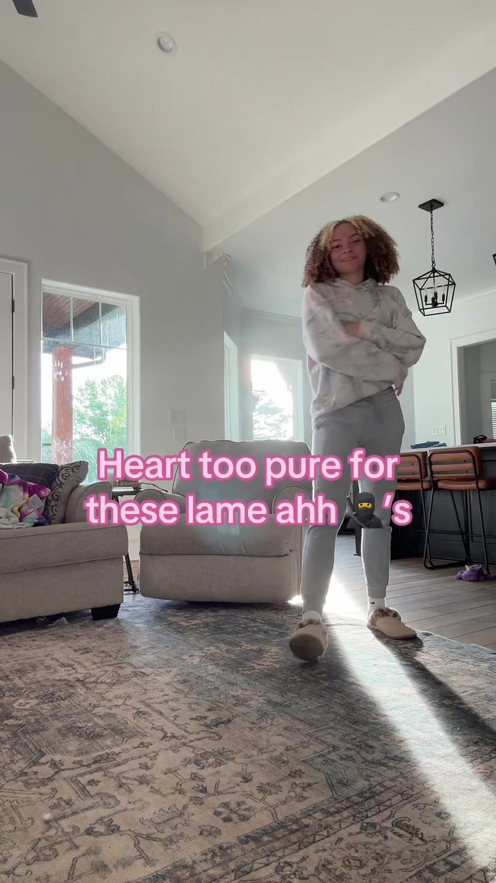 @Abby 𖣂