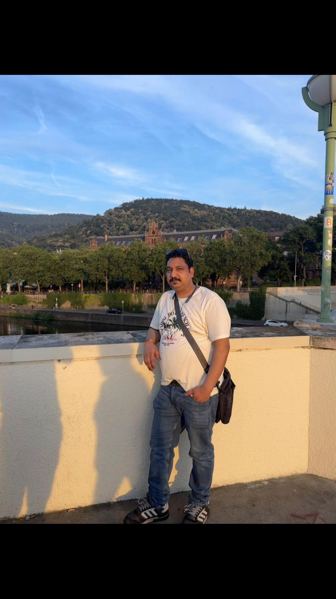 @Vishwakarma Mukesh