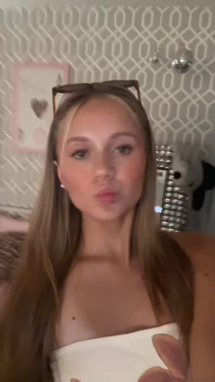 @ʎuuɐ˥ 💕🐆