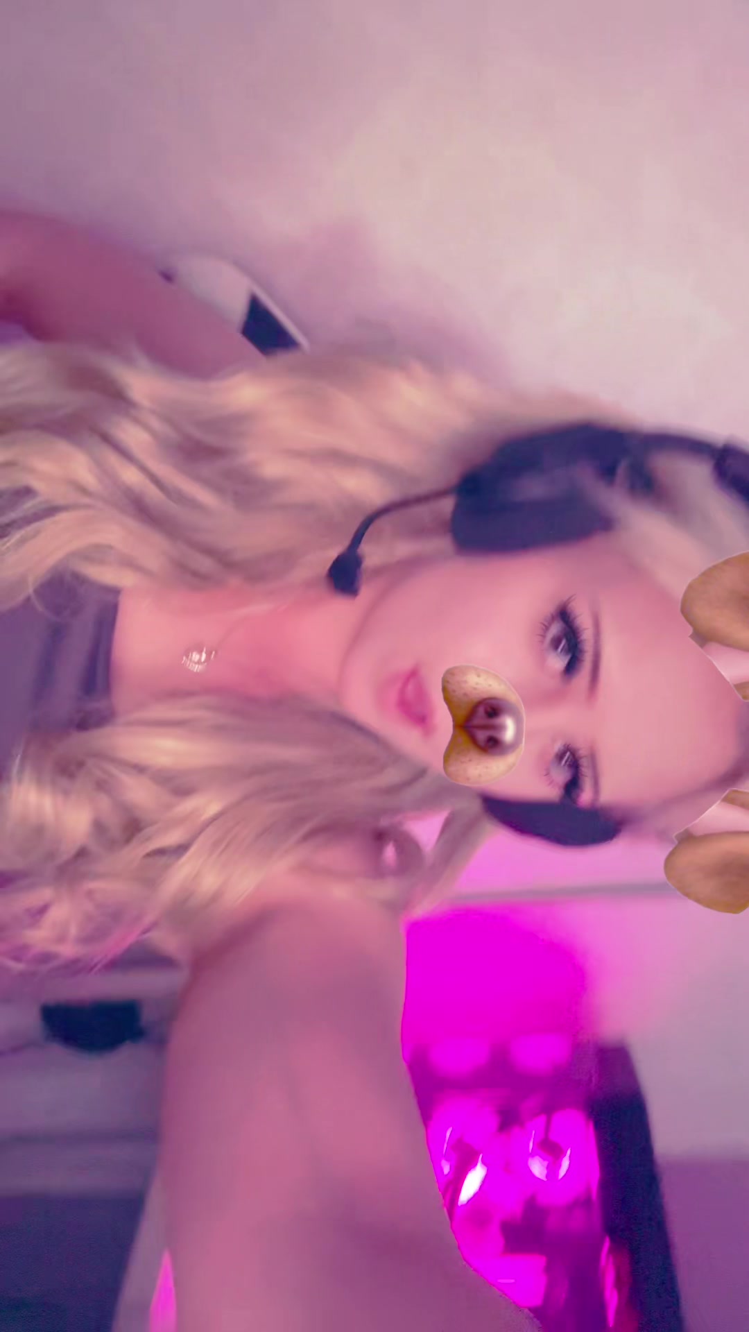 @ℰ𝓂𝒷𝓁𝒶 𝒲𝒾𝓈𝓉𝓇𝒶𝓃𝒹