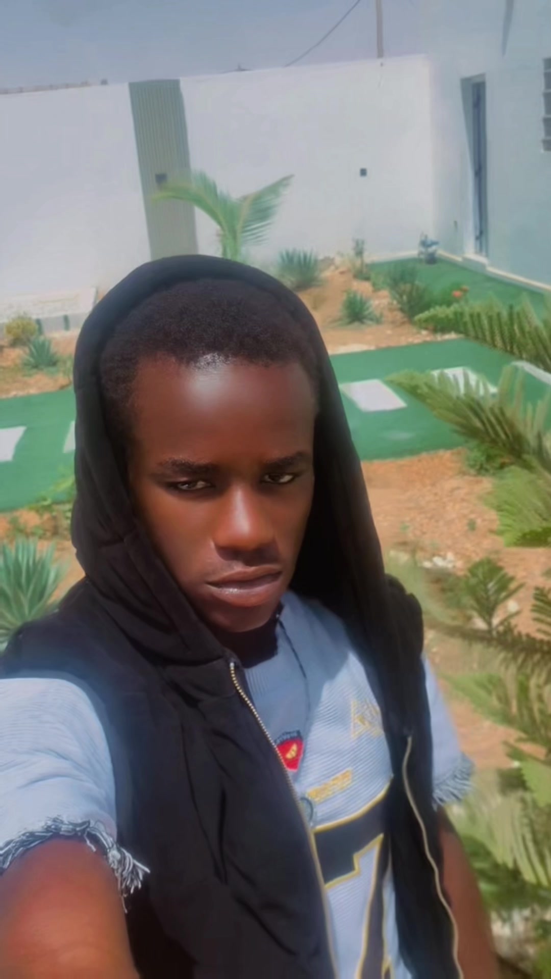 @ouz  ☠✌🇲🇷 🇬🇭