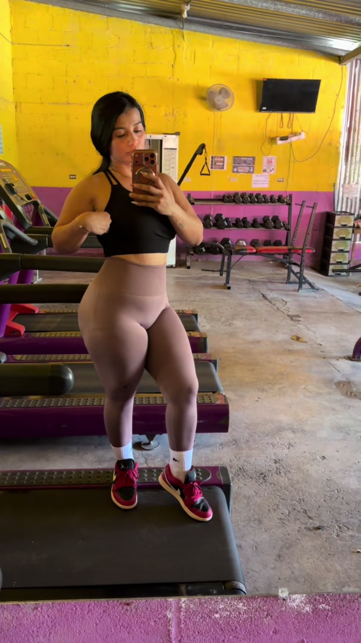 @💞 vanessitha arana🫦🦋🥀🔮