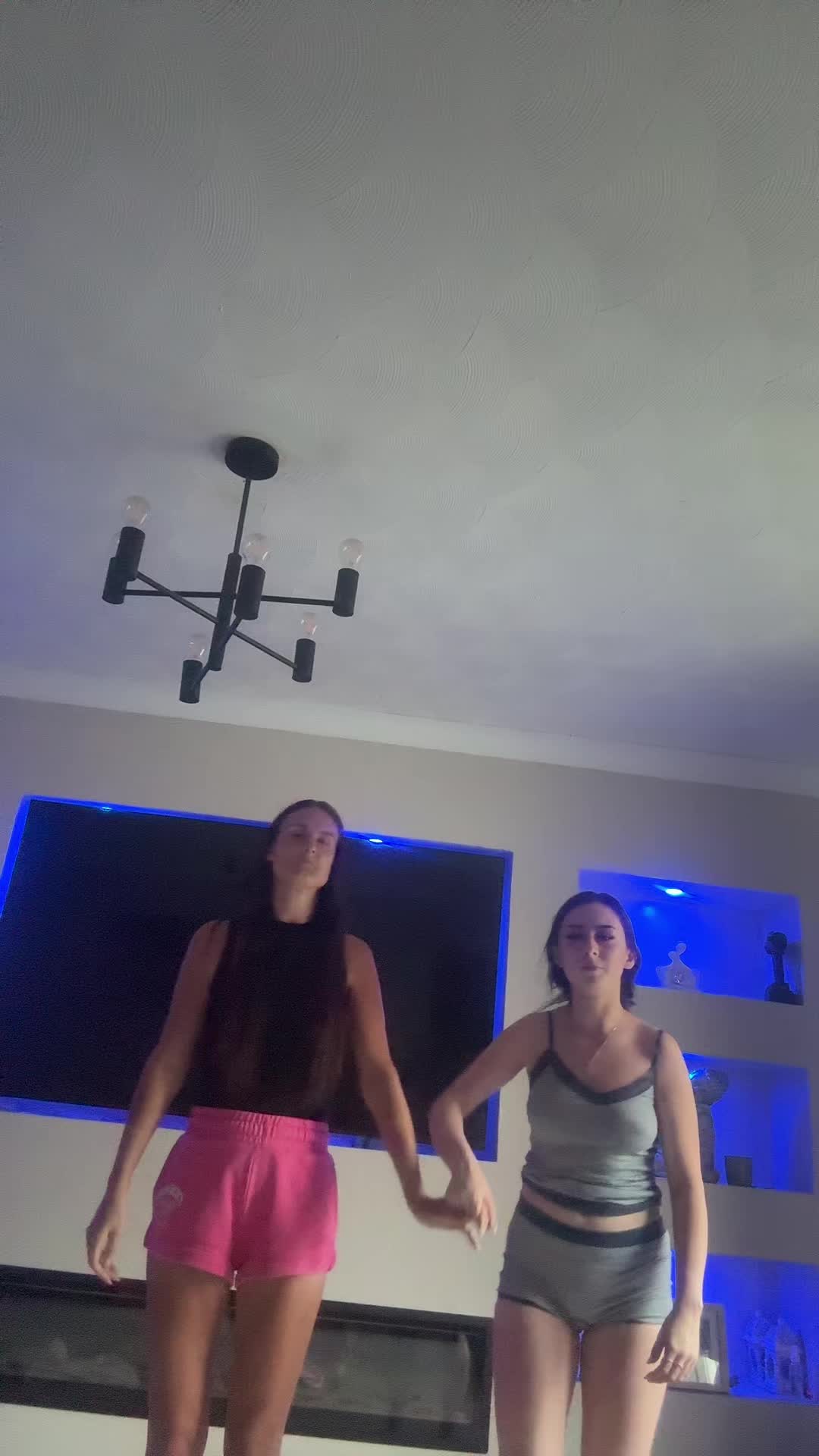 @GRACIE MAI 🎀