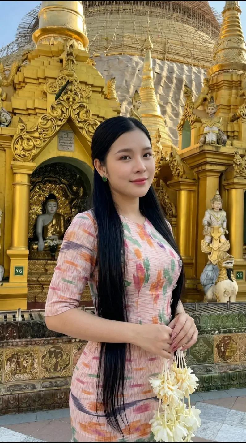 @👧 သျှင်ဂွမ်းဂွိ 👧