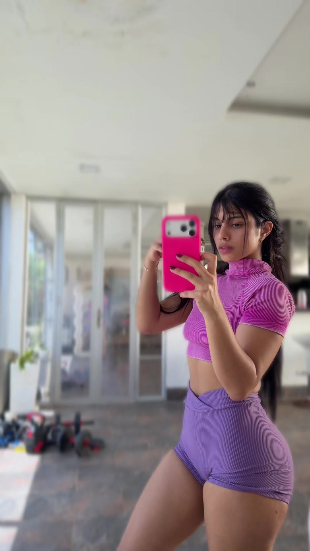 @Valentina