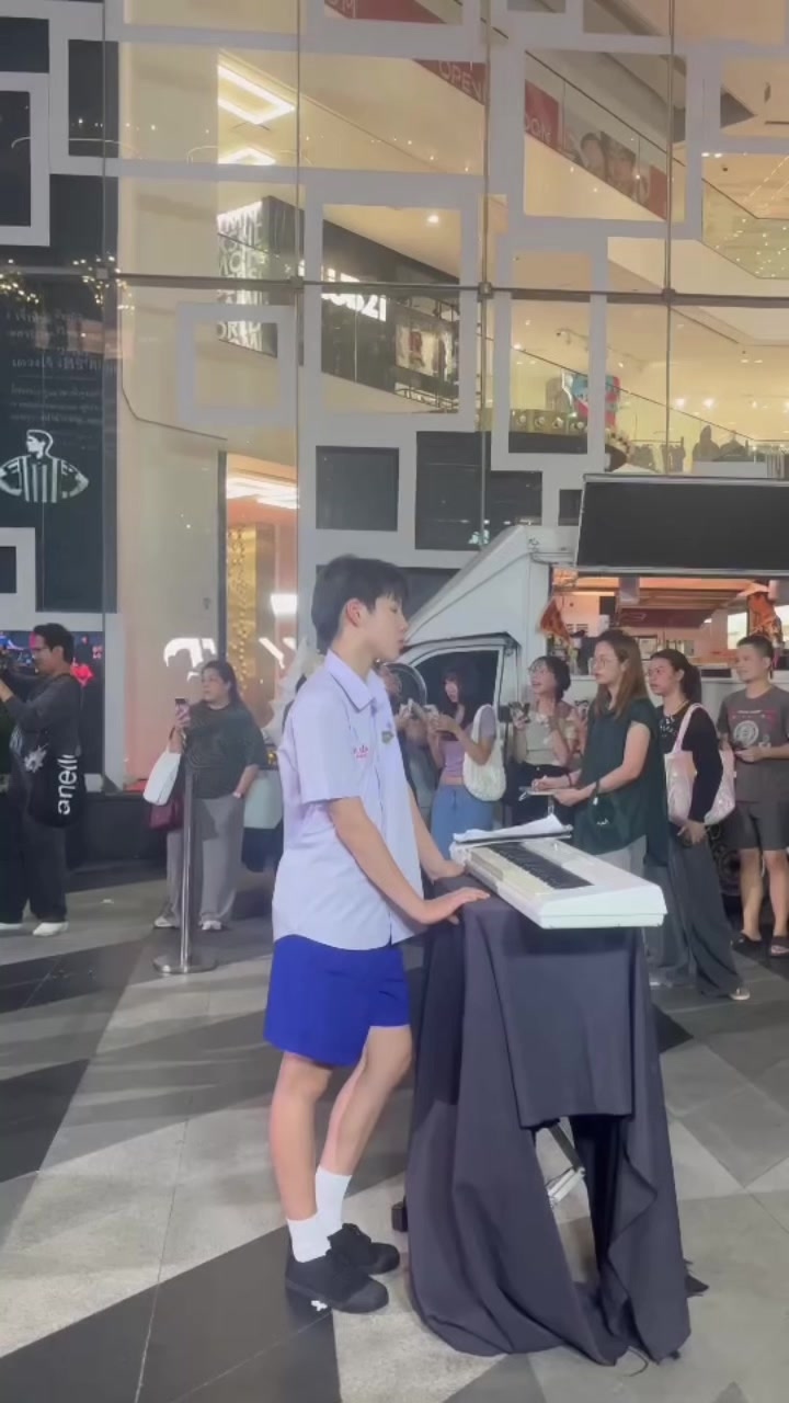 @ดับเบิ้น_บีม
