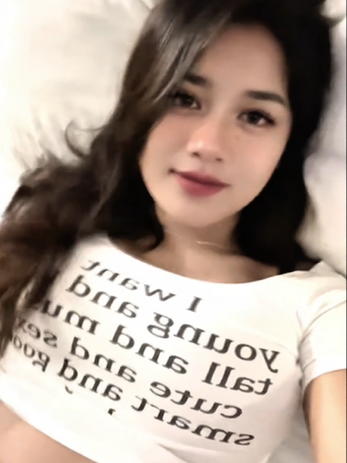 @Gemoy Menggigit 🍑