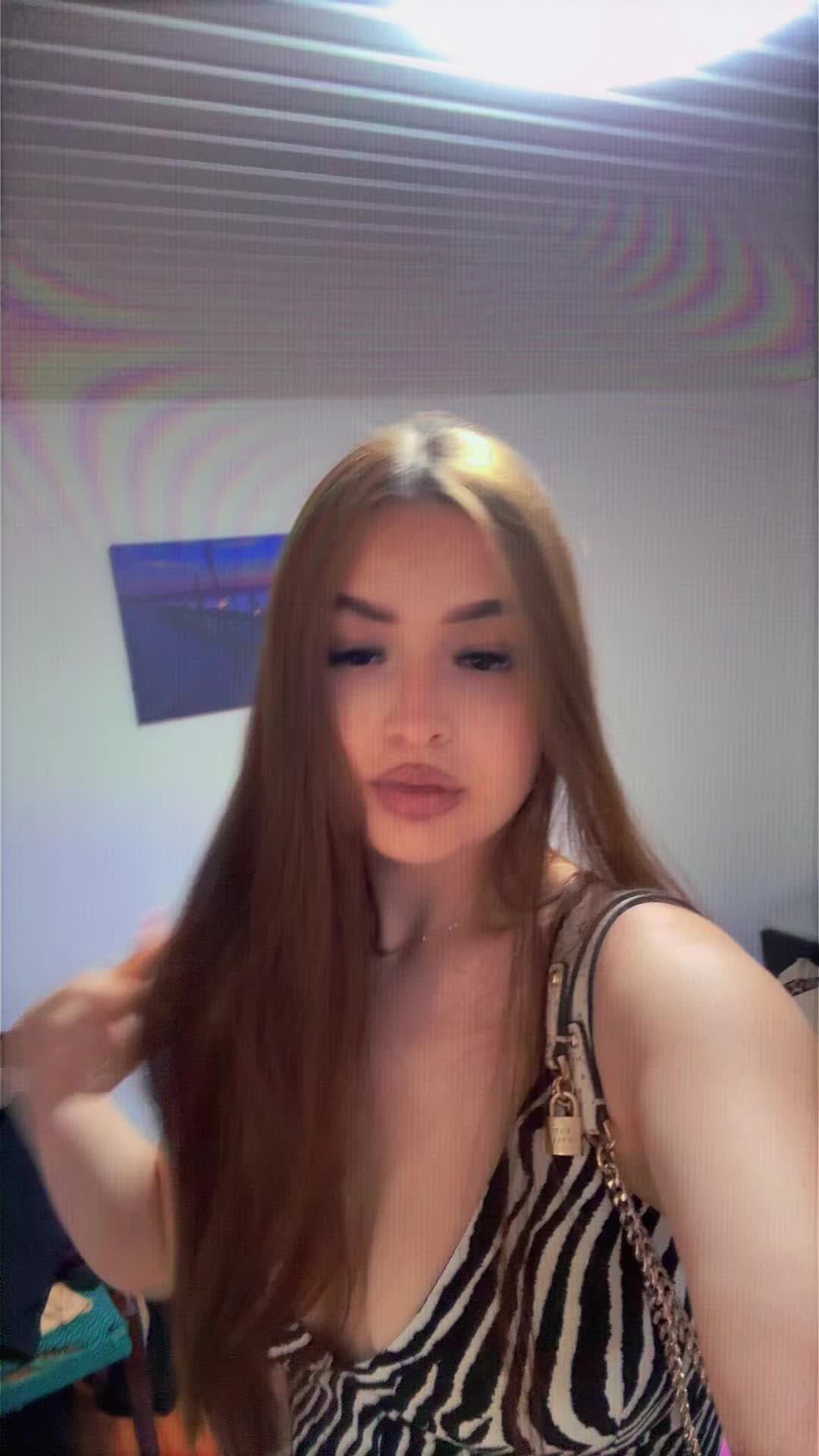 @𝓐𝓷𝓬a 🦋🍭🦩