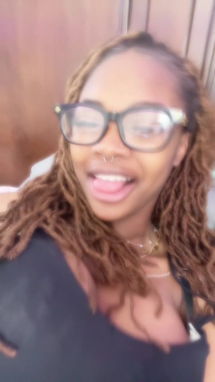 @twizzskii✰